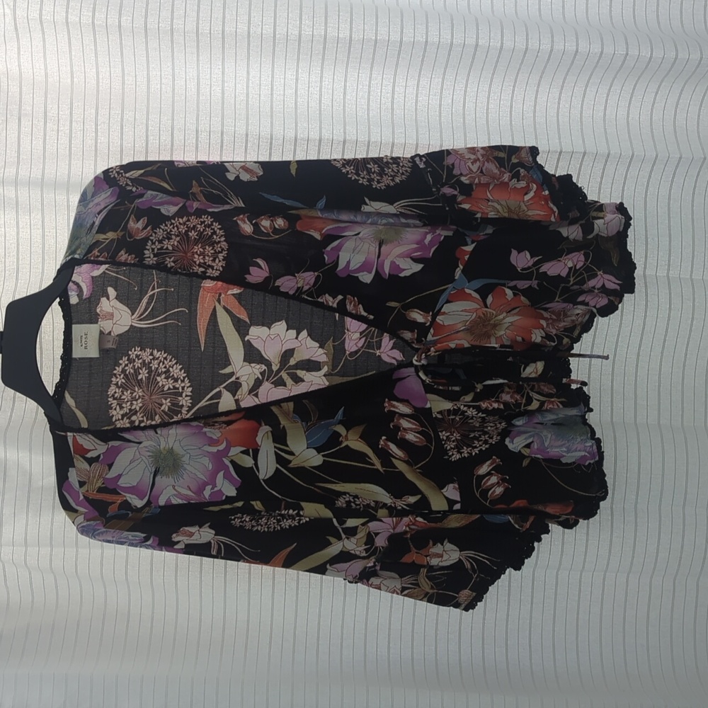 Tie front cardigan shirt. Size S, runs big.